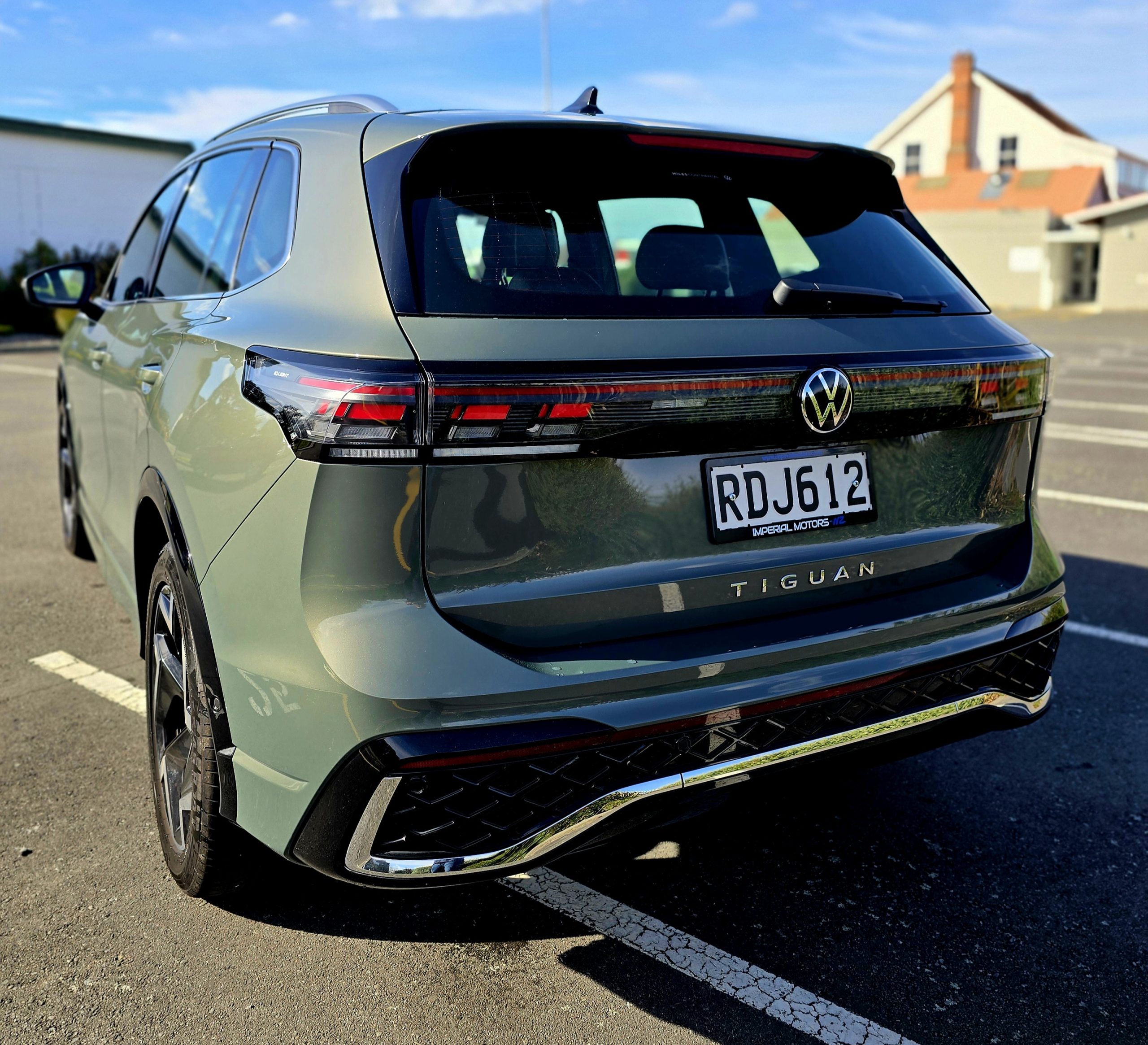 2025 Volkswagen Tiguan R-Line -12,169km's - Image 5