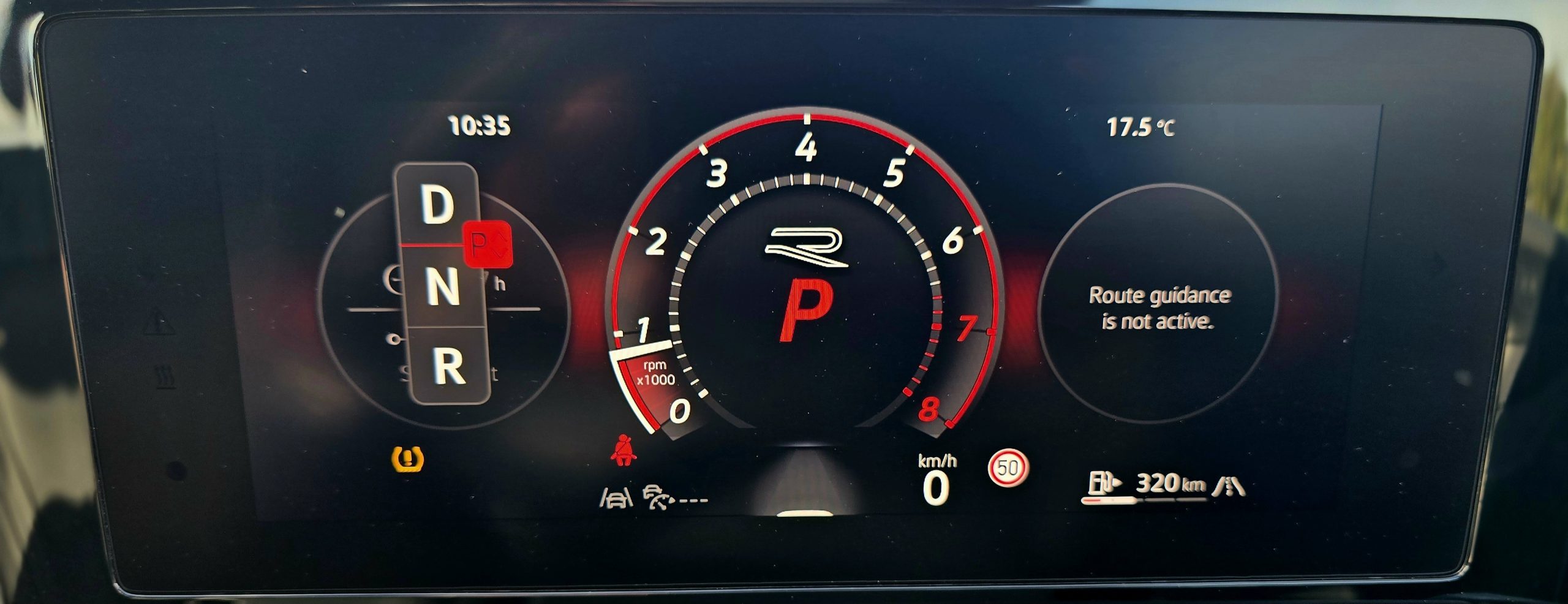 2025 Volkswagen Tiguan R-Line -12,169km's - Image 11