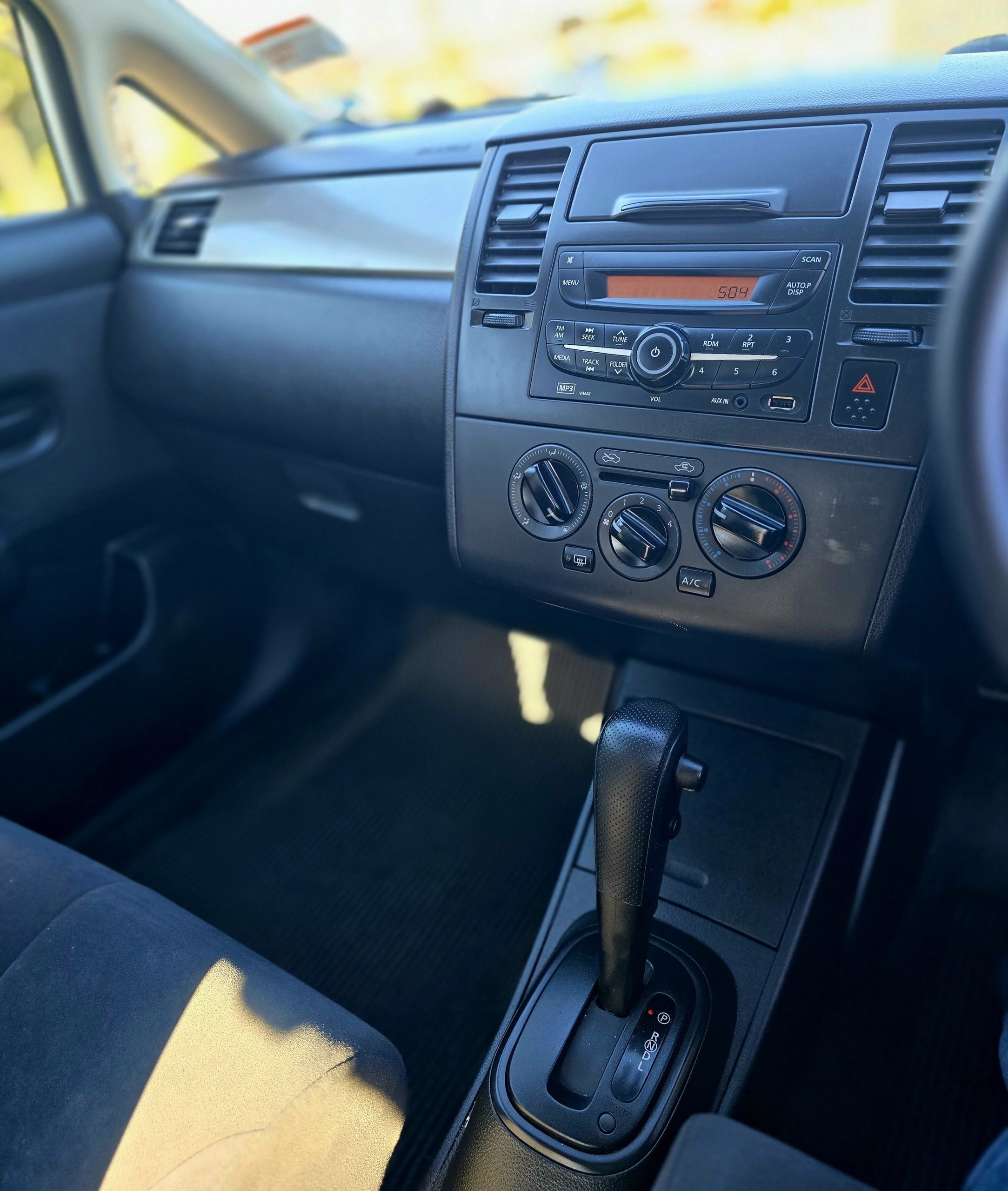 2012 Nissan Tiida Latio -167,137km's - Image 11