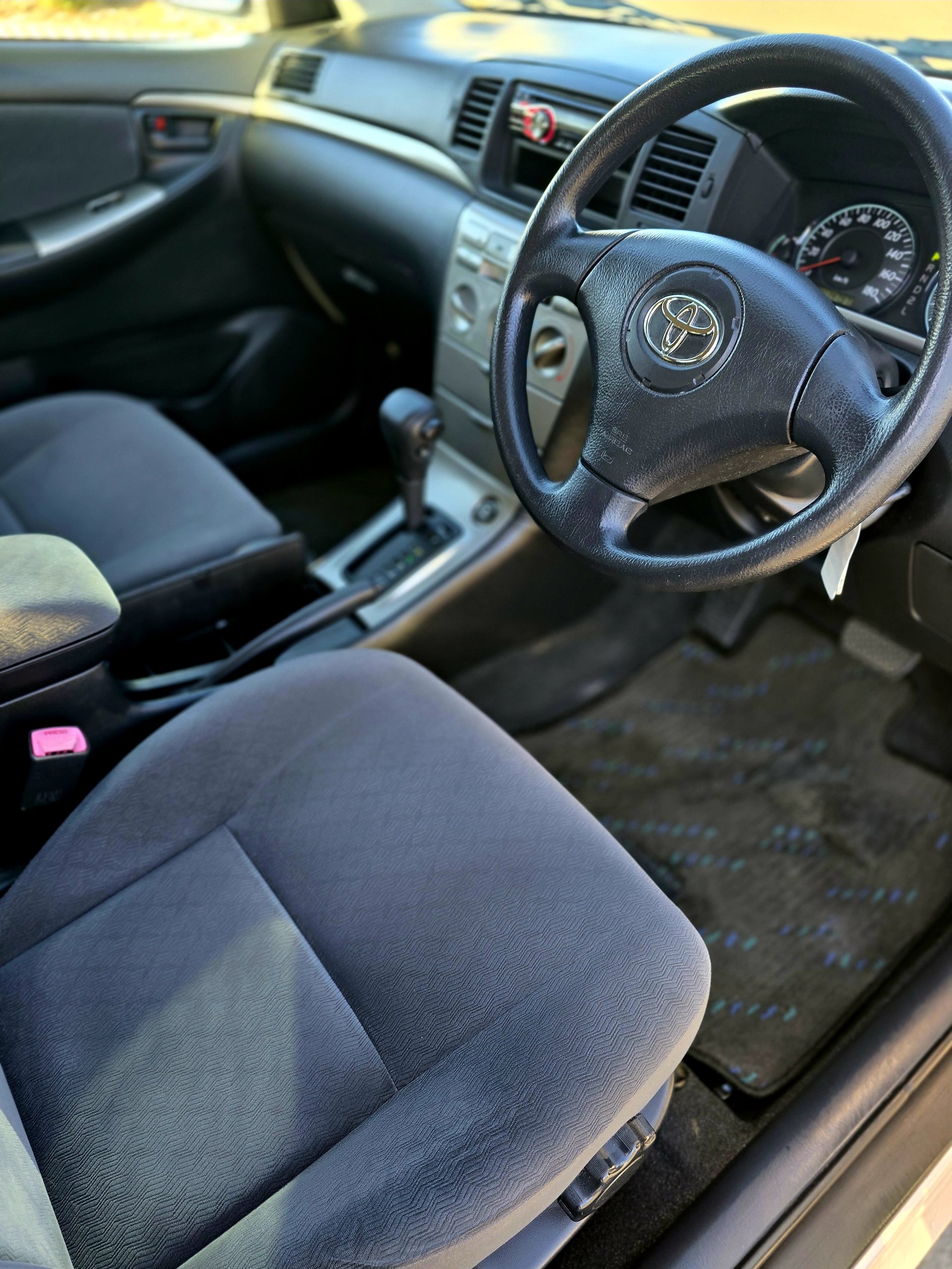 2005 Toyota Corolla Runx -147,845km's - Image 6